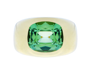 Yellow gold ring with a green tourmaline