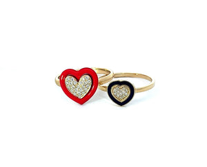Yellow gold heart ring with enamel and a diamond core