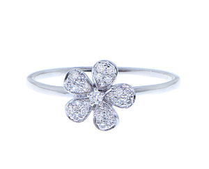 White gold and diamond flower ring