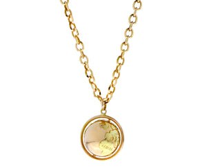 Geelgouden collier met een globe hanger