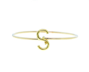 Yellow gold bangle bracelet with letter S