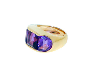 Yellow gold ring with 3 amethysts