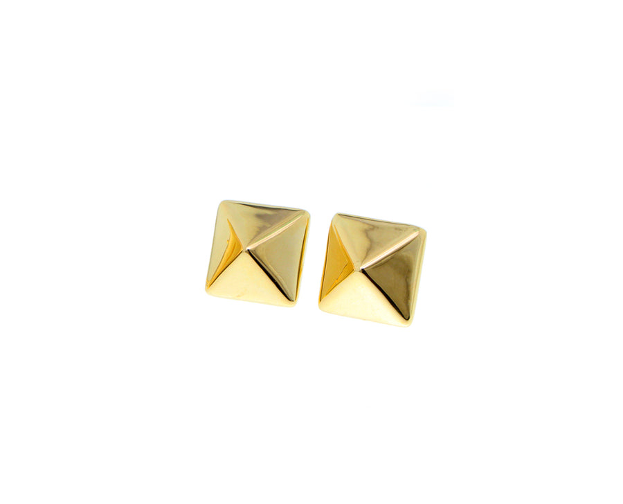 Yellow gold pyramid stud earrings
