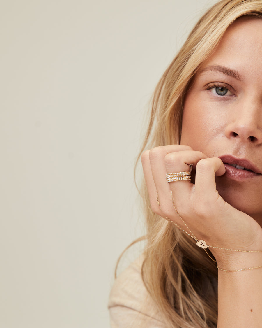 Armband van geelgoud of 9K handbedel