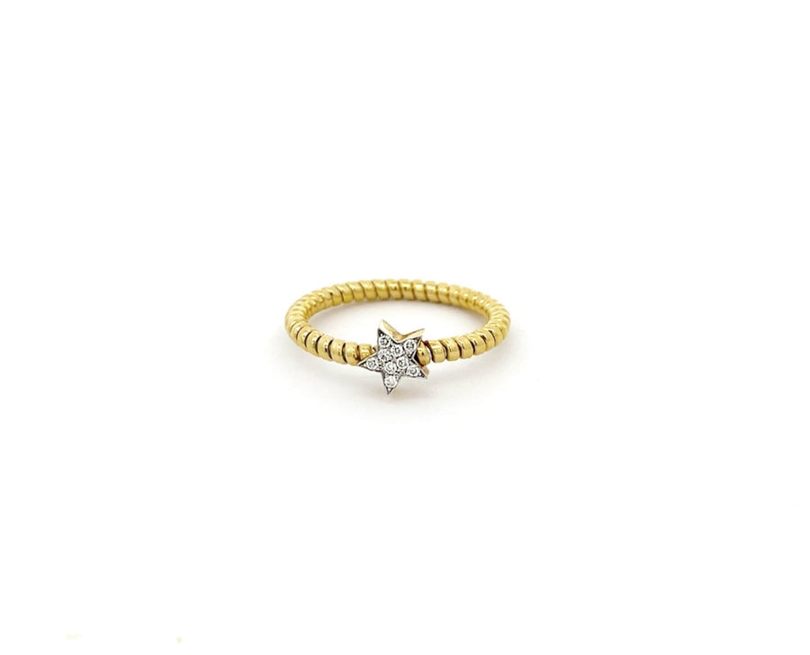 Yellow gold tubo ring with a diamond star