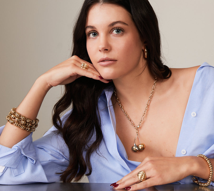 Yellow gold ribbed ring