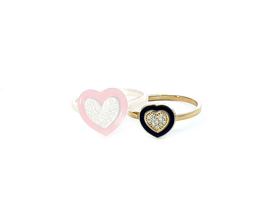 Yellow gold heart ring with enamel and a diamond core