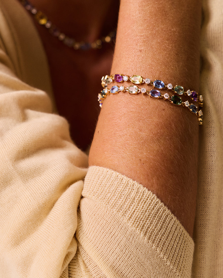 Yellow gold bracelet with sapphires and brilliants