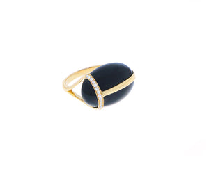 Yellow gold and diamond onyx scarab ring