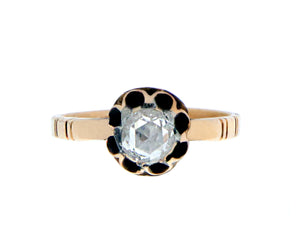 Yellow gold ring with a rose cut diamond