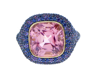 Yellow gold ring with pink tourmaline and sapphire