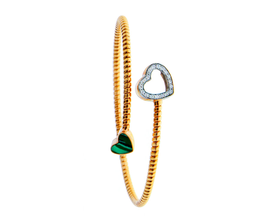 Rose gold tubo bracelet with a diamond and malachite heart