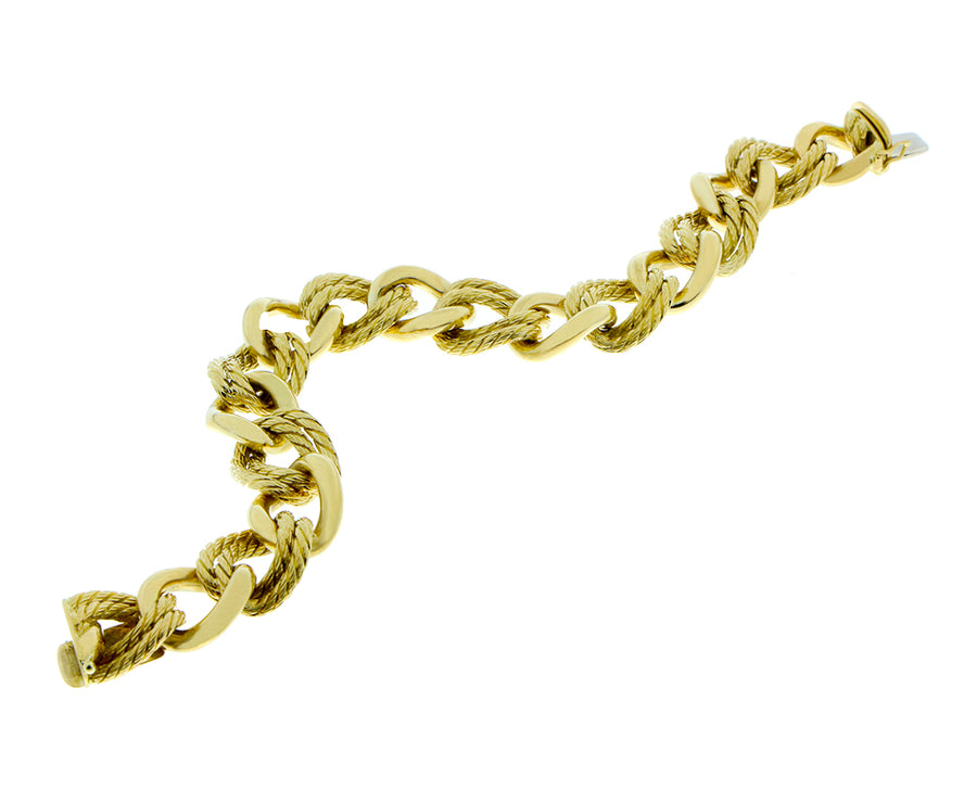 Vintage bracelet with twisted chains