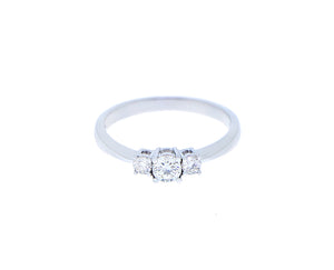 White gold ring with 3 diamonds