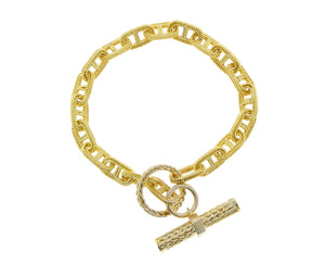 Yellow gold chain bracelet with a toggle closure