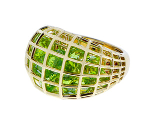 Yellow gold ring with peridots